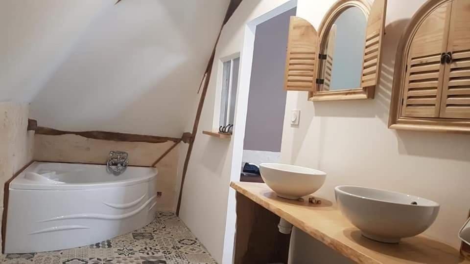 Gite Du Moulin De Barutel Mamers,Avec Spa Et Hammam Sur Reservation Payant エクステリア 写真